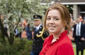 Prinses alexia gaat er twee jaar naar school. Prinses Alexia Is 14 En Wat Lijkt Ze Op Maxima Nouveau