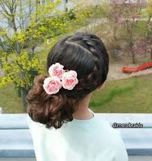 Tuck in little dainty flowers like daisies for a more mesmerising and stunning look. All The Latest Trendy Juda Hairstyles For Short And Long Hairs