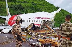 Cutia neagra a avionului, la fel ca si dispozitivul de înregistrare a datelor de zbor si a vocilor din cabina pilotilor ar putea elucida cauza prabusirii de luni. In India Au Fost Recuperate Cutiile Negre Ale Avionului PrÄƒbuÈ™it