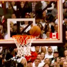 Queste due vittorie lo rendono. Kawhi Leonard S Buzzer Beater Bounced 4 Times Let S Rank The Bounces Sbnation Com