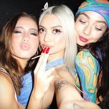 Jeromy Barker's Instagram, Twitter & Facebook