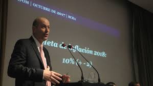 Resultado de imagen para foto de sturzenegger anunciando 10% de inflacion