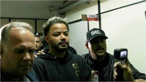 Quem é o cantor Silva, novo namorado de Thales Bretas?