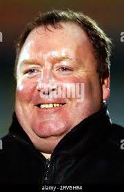 GEOFF KING MANAGER OF CANVEY ISLAND FC 3/1/2002 PICTURE DAVID ASHDOWN FA  CUP Stock Photo