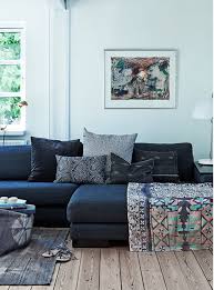 Une Maison De Pecheur En Bleu Planete Deco A Homes World Canape Bleu Deco Deco Maison