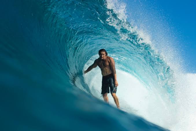 STORIES behind THE WAVES/映像の先に繋がるもの_02 Kuio-okalani Young