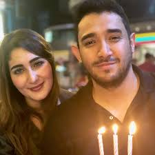 Kekasih Tania Nadira Tak Kalah Ganteng dari Tommy Kurniawan