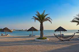 It is located at 15 minutes' drive from the seef district and the bahrain city center. Bezaubernde Inselvielfalt Strandurlaub In Bahrain Urlaubsguru