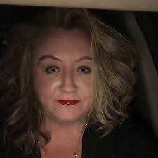 Tara Wingate's Instagram, Twitter & Facebook