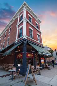Few People Realize This Bar In Kentucky Has The Largest Selection Of Bourbon In The World Kentucky Bourbon Tour Kentucky Travel Kentucky Vacation