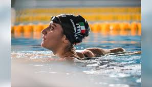 Simona quadarella (born 18 december 1998) is an italian swimmer. Simona Quadarella S Shorts And Swimming Cap Charitystars