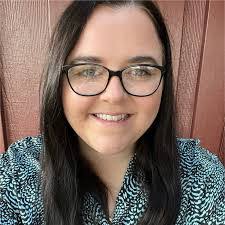 Sarah Shinn's Instagram, Twitter & Facebook