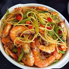 Dalam resepi aglio olio ini che nom gunakan seafood, tapi boleh juga jika anda nak masukkan hirisan isi ayam atau daging. Spagetti Prawn Aglio Olio Resepi Sheila Rusly Fans Facebook