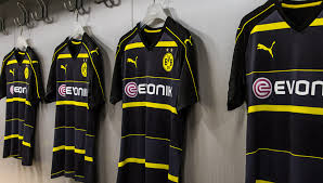 This kits also can use in first touch soccer 2015 (fts15). Borussia Dortmund 16 17 Away By Puma Soccerbible