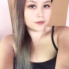 The snow is back in Bergen, Norway! ❄️🎄 Last night it started snowing and  Bergen looks beautiful as always covered in white 🥰 One of the questions I  get the most about