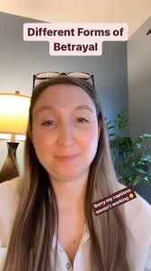 Mariah Gallagher LCSW (@love_life_therapist) • Instagram photos and videos