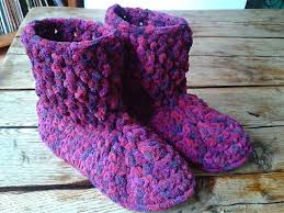 This pattern is fast and easy to memorize, and made in lion brand wool ease chunky the simple chunky cable crochet slippers are stretchy, cozy, and warm too. Pin On Crazy Cool Crochet Love