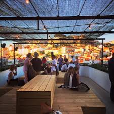 Topo Chic Rooftop Bar Atop Martim Moniz In Lisbon Portugal Confidential Lissabon Restaurant Lissabon Lissabon Reise