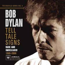 You seldom see the main homeless charcter in an traditional close up or other intimate shot. Bob Dylan Time Out Of Mind Songtexte Lyrics Ubersetzungen Horproben
