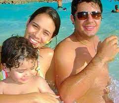 Veja o perfil de cristiano araújo na playax, uma plataforma de desenvolvimento de audiência para artistas e profissionais da música. Ao 14 Anos De Idade Cristiano Araujo Sua Historia Facebook