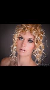 Kristen Krause's Instagram, Twitter & Facebook