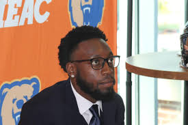 Bears end senior night with season sweep of Eagles