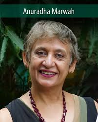 Students engaged in inspiring workshops and valuable networking  opportunities Friday afternoon during our Annual Spring C3: Career  Connection Conference! 💚 💛 🤝 💼 The conference opened with a poster  session showcasing students'