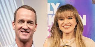 Kelly Clarkson, Peyton Manning to Host Paris Olympics Opening Ceremony