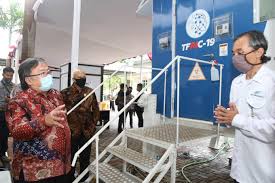 Govt Launches Mobile Laboratory To Increase Covid 19 Testing Capacity National The Jakarta Post