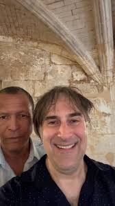 Getting set up for <> , @cognacbluespassions w @ellishooks , The arches MAY  have been designed by Da Vinci (he was friends with the king!)