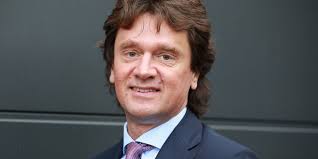 Po box 41 01 80, 50861 köln phone: Euro Star Of The Day Stefan Bottcher Fiera Capital Citywire