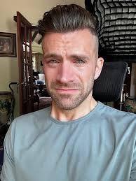 Why I'm Logging Off Social Media for Awhile