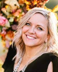 Joni Cain's Instagram, Twitter & Facebook