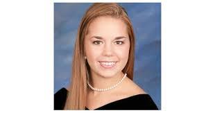 Ellen Earley's Instagram, Twitter & Facebook