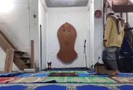 Harussani was appointed as perak mufti in 1985, and held several positions at both state and federal level. Perak Mufti Directs Surau To Relocate Wooden Piece Symbolising Prophet S Sandal Malaysia Malay Mail