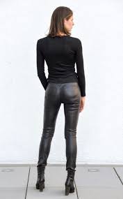 Lederleggings Made In Germany Online Kaufen Bei Arrivato Lederhose Damen Schwarz Lederhose Damen Leder Leggings