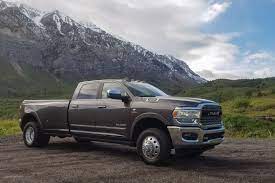 Designed for hard work with impressive towing, payload and efficiency delivered by the powerful available 6.7l cummins® turbo diesel chrysler, dodge, jeep, ram, mopar and srt are registered trademarks of fca us llc. 2019 Ram 3500 Mpg What To Expect With 1 000 Torques Towing 16 000 Pounds Pickuptrucks Com News