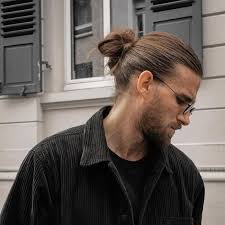 Who should use hair mousse: Slicked Back Long Hair Male Product Novocom Top
