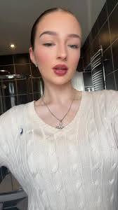 phoebe sinclair (@phoebesinclair.x)’s videos with original sound