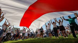 Why does belarus have two flags? In Pictures Belarus Rocked By Anti Government Protests Bbc News