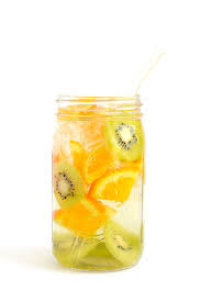 Fruit Infused Water 6 Ways Eau Infusee Aux Fruits Eau Infusee Eau De Fruits
