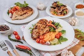 Menu pesta makan malam musim gugur ini menampilkan hasil bermusim, musim gugur. Jangan Sembarangan Berikut 7 Tips Makan Malam Sehat Saat Sedang Diet