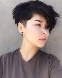 10 Awesome Ftm Haircuts Round Face In 2021 Short Hair Styles Lesbian Haircut Ftm Haircuts
