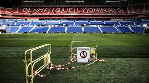 Pour contacter le centre d'encaissement des amendes (forfaitaires et radars automatisés) appelez le 02 99 30 83 43. L Uefa Inflige Une Amende De 28 000 Euros A Lyon
