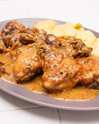 pollo al champignon