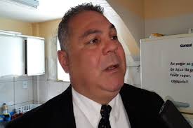 Brumado: TCM pune presidente da Câmara, Leonardo Vasconcelos (DEM)