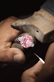 Harry winston engagement ring prices. The Pink Legacy Diamond Bought For 49 9 Million Dollars By Harry Winston Has Been Made Into A Ring Vogue Paris