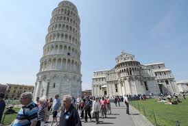 Menara pisa is on facebook. Menara Pisa Tak Miring Lagi Republika Online