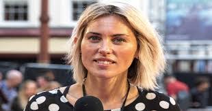 Sarah Bradbury's Instagram, Twitter & Facebook