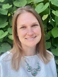 Sarah Glaser's Instagram, Twitter & Facebook